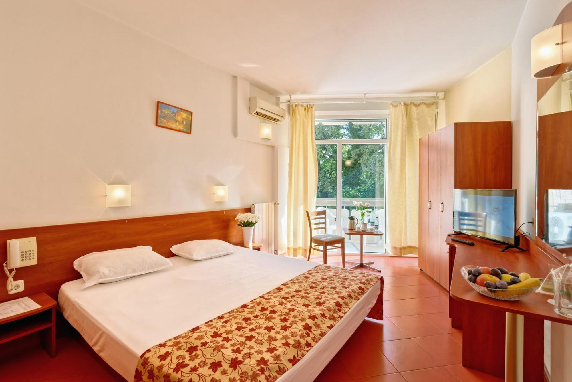 Augusta Spa Hotel Χισάρια Εξωτερικό φωτογραφία